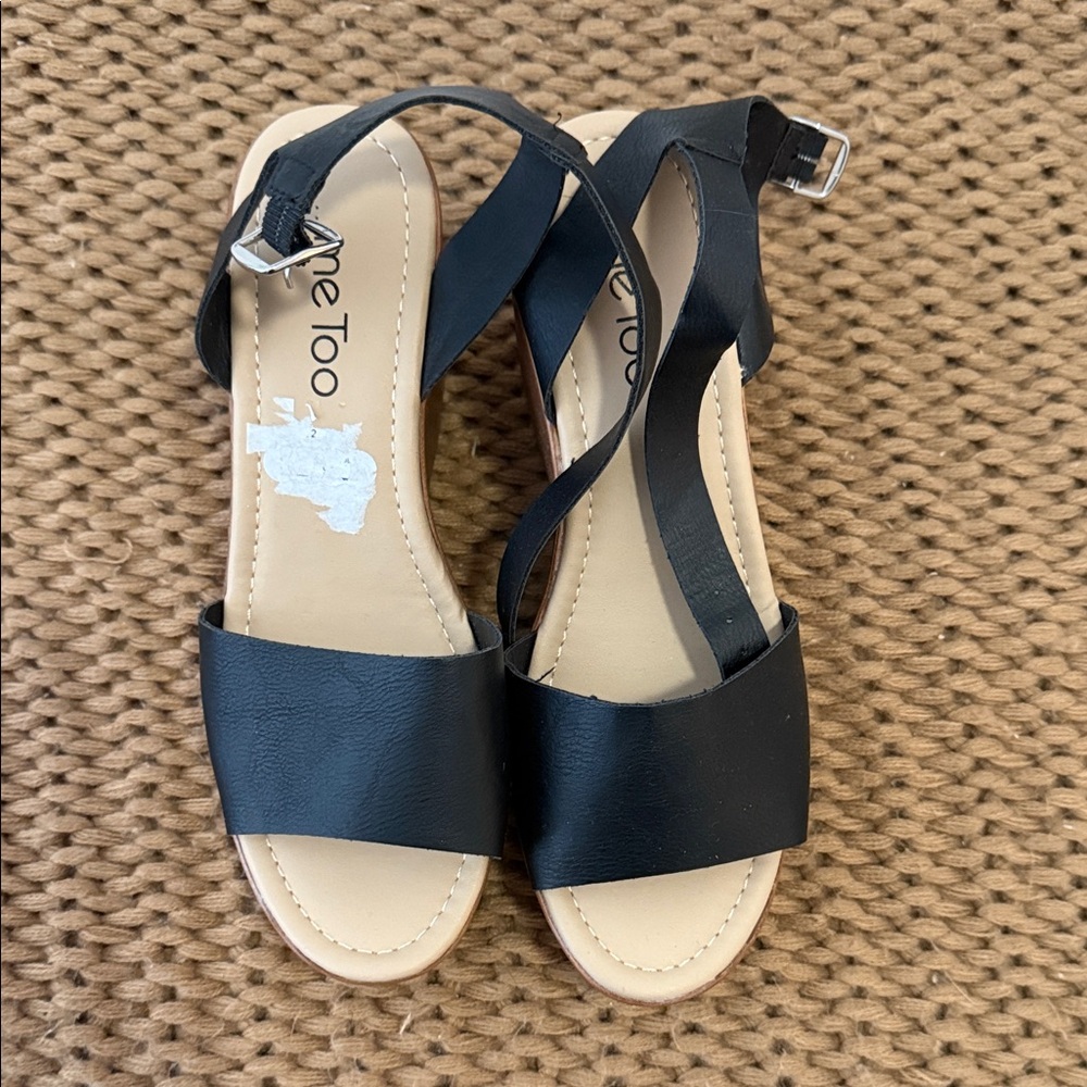Me Too Black Strappy Women's Sandals